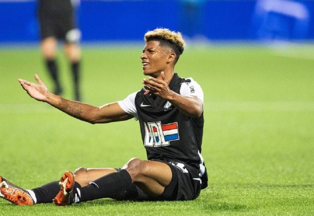 总是吸引着 总是吸引着